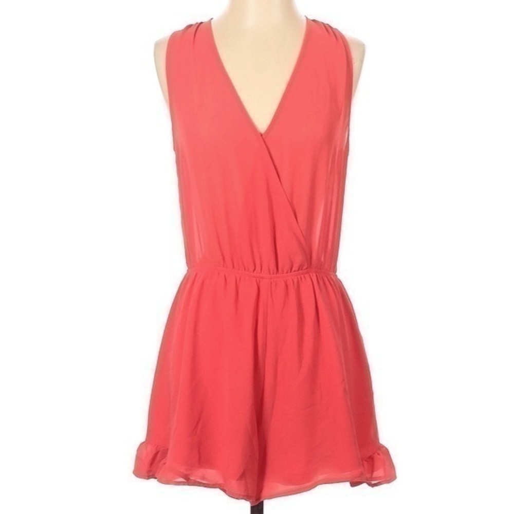 ASTR Women’s Orange Romper Size Small